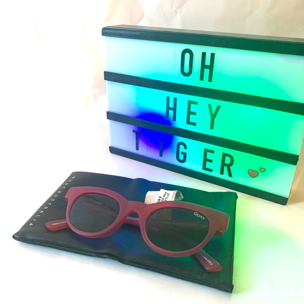 Red Retro-ish Quay x Kylie Star Struck Sunglasses